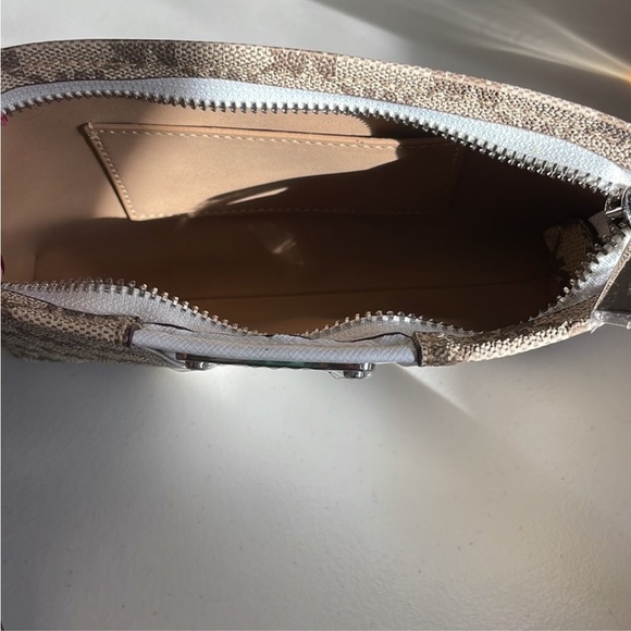 NWT Michael Kors Belt Bag - Picture 6 of 6